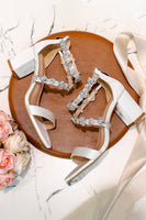 Laden Sie das Bild in den Galerie-Viewer, Strassweiße Klobiger Hoher Absatz Sandalen