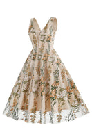 Laden Sie das Bild in den Galerie-Viewer, Schwarzes ärmelloses elegantes Vintage Kleid mit floraler Spitzenstickerei