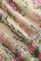 Laden Sie das Bild in den Galerie-Viewer, Schwarzes ärmelloses elegantes Vintage Kleid mit floraler Spitzenstickerei