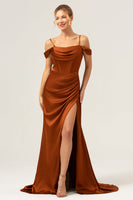 Laden Sie das Bild in den Galerie-Viewer, Kaffee Meerjungfrau Schulterkaltes Korsett Rüschen Langes Brautjungfernkleid mit Schlitz