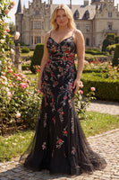 Laden Sie das Bild in den Galerie-Viewer, Schwarzes Meerjungfrauen Spaghettiträger Langes Plus Size Ballkleid mit Schnürung