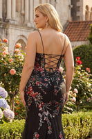 Laden Sie das Bild in den Galerie-Viewer, Schwarzes Meerjungfrauen Spaghettiträger Langes Plus Size Ballkleid mit Schnürung