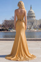 Laden Sie das Bild in den Galerie-Viewer, Glitzernde goldene Meerjungfrau Spaghettiträger Korsett Langes Ballkleid mit Schlitz