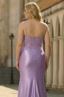 Laden Sie das Bild in den Galerie-Viewer, Flieder Meerjungfrauen Besticktes Langes Plus Size Ballkleid mit Schlitz