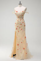 Laden Sie das Bild in den Galerie-Viewer, Glitzerndes Champagner Meerjungfrauen schulterfreies geblümtes Langes Ballkleid mit Schlitz