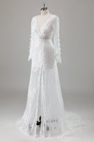 Laden Sie das Bild in den Galerie-Viewer, Romantisches elfenbein Meerjungfrauen Brautkleid aus Spitze mit Schlitz