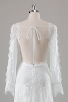 Laden Sie das Bild in den Galerie-Viewer, Romantisches elfenbein Meerjungfrauen Brautkleid aus Spitze mit Schlitz