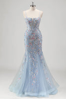 Laden Sie das Bild in den Galerie-Viewer, Hellblaues geblümtes perlenbesetztes Meerjungfrauen Spaghettiträger Tüll Ballkleid