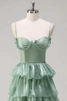 Laden Sie das Bild in den Galerie-Viewer, Dusty Sage A Linie Spaghettiträger Rüschen Langes Brautjungfernkleid mit Schlitz