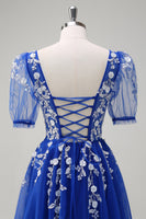 Laden Sie das Bild in den Galerie-Viewer, Glitzerndes Königsblaues A-Linie Tüll Ballkleid mit kurzen Ärmeln mit V-Ausschnitt und Applikationen