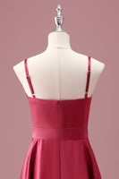 Laden Sie das Bild in den Galerie-Viewer, Dunkelrotes A-Linie Junior Brautjungfernkleid mit Spaghettiträgern und Rüschen