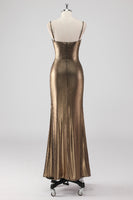 Laden Sie das Bild in den Galerie-Viewer, Goldenes Meerjungfrau Spaghettiträger Perlenbesetztes Langes Ballkleid