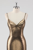 Laden Sie das Bild in den Galerie-Viewer, Goldenes Meerjungfrau Spaghettiträger Perlenbesetztes Langes Ballkleid