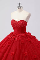 Laden Sie das Bild in den Galerie-Viewer, Funkelndes Rotes Ballkleid Trägerloses Quinceanera Kleid aus Tüll mit Blumenapplikationen