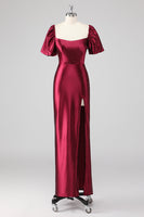 Laden Sie das Bild in den Galerie-Viewer, Glitzerndes Burgunderrotes Schulterfreies Ballkleid mit Schlitz