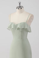 Laden Sie das Bild in den Galerie-Viewer, Dusty Sage Etui Rüschen Spaghettiträger Brautjungfernkleid
