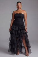Laden Sie das Bild in den Galerie-Viewer, Schwarzes Trägerloses Ballkleid aus Tüll mit gestuften Rüschen