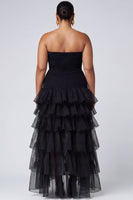 Laden Sie das Bild in den Galerie-Viewer, Schwarzes Trägerloses Ballkleid aus Tüll mit gestuften Rüschen