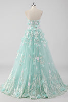 Laden Sie das Bild in den Galerie-Viewer, Prinzessin Mint Trägerloses Ball Quinceanera Kleid aus Tüll mit 3D-Blumen