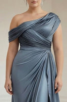 Laden Sie das Bild in den Galerie-Viewer, Scheide Übergröße Graublaues Einschulter Satin Mutter der Braut Kleid