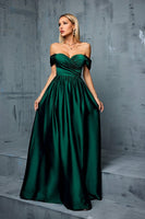 Laden Sie das Bild in den Galerie-Viewer, Armeegrünes A-Linie Langes schulterfreies Satin Ballkleid