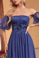 Laden Sie das Bild in den Galerie-Viewer, Marineblaues A-Linie Abnehmbare Ärmel Plissiertes langes Ballkleid