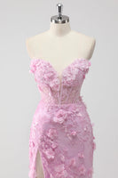 Laden Sie das Bild in den Galerie-Viewer, Flieder Trägerloses Meerjungfrauen Ballkleid mit Applikation und Schlitz