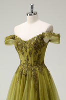 Laden Sie das Bild in den Galerie-Viewer, A-Linie Armeegrünes Schulterfreies Langes Ballkleid mit Schlitz