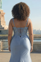 Laden Sie das Bild in den Galerie-Viewer, Graublaues Korsett Satin Meerjungfrauen Gerafftes Langes Plus-Size Ballkleid mit Schlitz