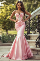 Laden Sie das Bild in den Galerie-Viewer, Blush Herzausschnitt Meerjungfrau Satin Langes Ballkleid mit Perlen