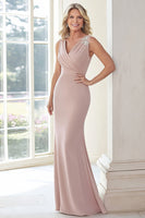 Laden Sie das Bild in den Galerie-Viewer, Elegantes Taupe Langes Etui V-Ausschnitt Satin Mutter der Braut Kleid mit Applikation
