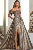 Laden Sie das Bild in den Galerie-Viewer, Gold Glitter A Linie Eine Schulter Plissee Ballkleid mit Schlitz