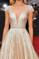 Laden Sie das Bild in den Galerie-Viewer, Champagner A Line Langes Galakleid mit Flügelärmeln und Applikationen und Gürtel