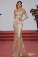 Laden Sie das Bild in den Galerie-Viewer, Champagner Schulterfreies Galakleid mit Pailletten und langen Ärmeln