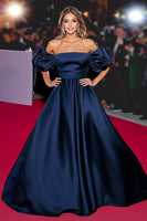 Laden Sie das Bild in den Galerie-Viewer, Marineblaues A-Linie Schulterfreies Galakleid mit Puffärmeln