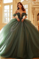 Laden Sie das Bild in den Galerie-Viewer, Olive Schulterfreies Quinceanera Kleid aus Organza und Spitze mit Applikationen