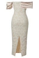 Laden Sie das Bild in den Galerie-Viewer, Aprikose Schulterfreies Etui Abendkleid mit Applikationen