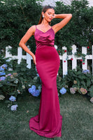 Laden Sie das Bild in den Galerie-Viewer, Burgundy Meerjungfrau Spaghettiträger Gerafftes Langes Abendkleid