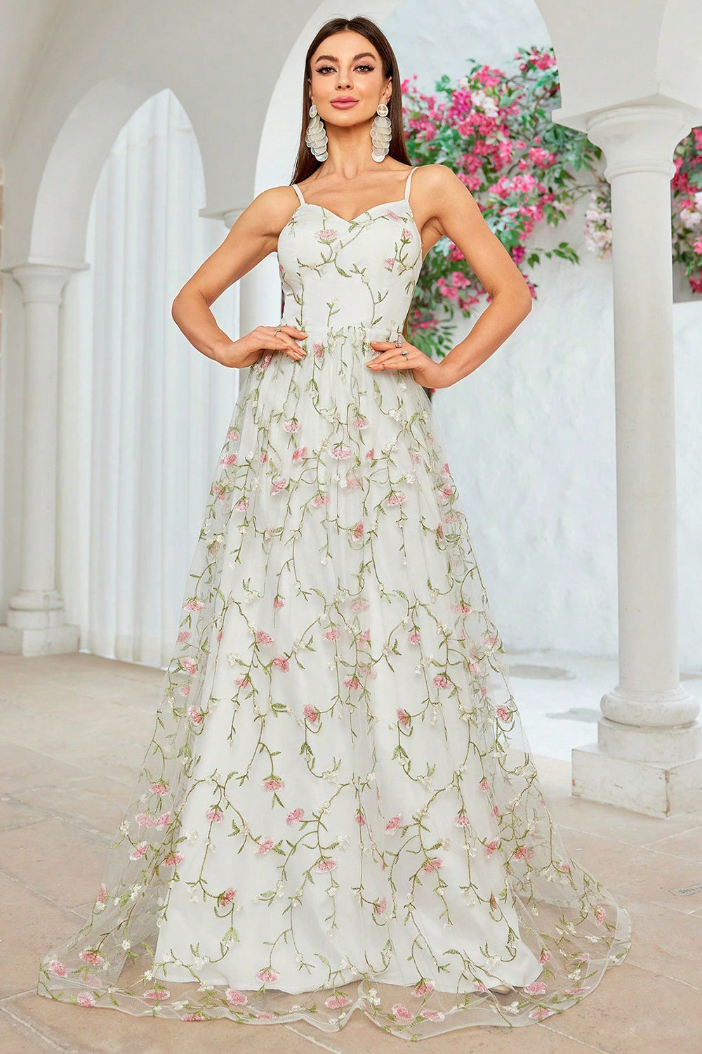 A Linie Elfenbein Blume Spaghettiträger Stickerei Langes Brautkleid