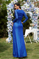 Laden Sie das Bild in den Galerie-Viewer, Glitzer Königsblaues Perlen V-Ausschnitt Lange Ärmel Plissee Etui Kleid für die Brautmutter