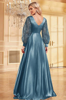 Laden Sie das Bild in den Galerie-Viewer, Marineblaues Pailletten Langarm Mutter der Braut Kleid mit langen Ärmeln