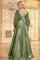 Laden Sie das Bild in den Galerie-Viewer, Marineblaues Pailletten Langarm Mutter der Braut Kleid mit langen Ärmeln