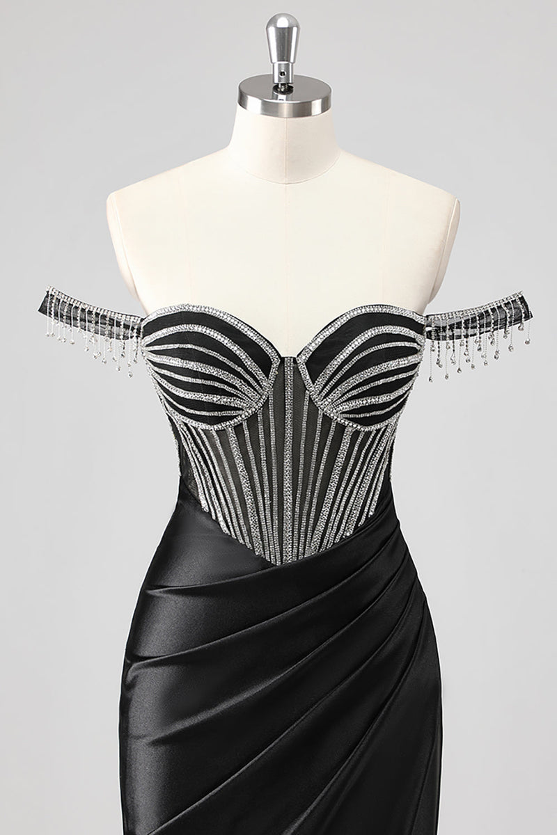 Laden Sie das Bild in den Galerie-Viewer, Glitzerndes Schwarzes Meerjungfrau Schulterfreies Ballkleid mit Perlenstickerei und Schlitz