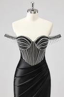 Laden Sie das Bild in den Galerie-Viewer, Glitzerndes Meerjungfrau Kalte Schulter Langes Perlenbesetztes Rosa Ballkleid mit Schlitz