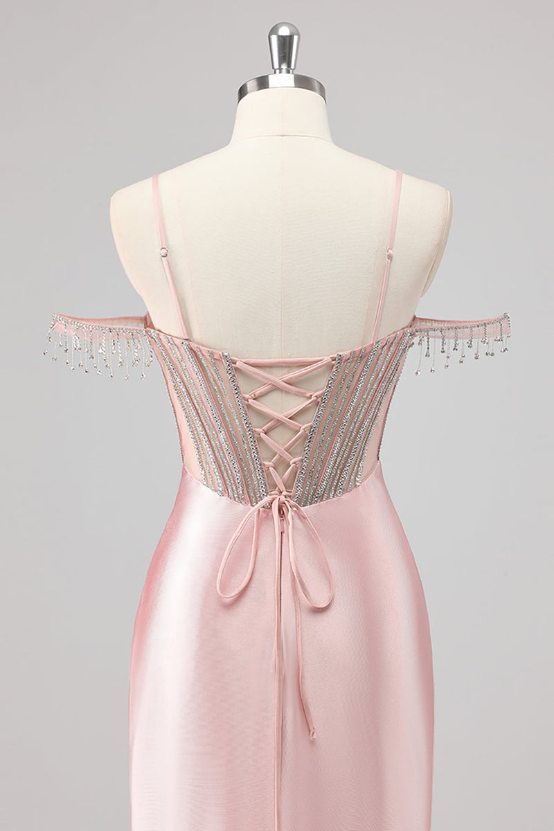 Laden Sie das Bild in den Galerie-Viewer, Glitzerndes Meerjungfrau Kalte Schulter Langes Perlenbesetztes Rosa Ballkleid mit Schlitz