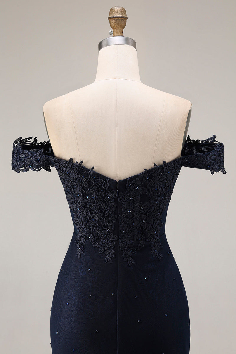 Laden Sie das Bild in den Galerie-Viewer, Glitzerndes Marineblaues Schulterloses Langes Meerjungfrauen Ballkleid mit Applikation und Perlen