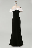 Laden Sie das Bild in den Galerie-Viewer, Schulterfreies Ballkleid aus mattem Satin in Schwarz