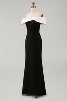 Laden Sie das Bild in den Galerie-Viewer, Schulterfreies Ballkleid aus mattem Satin in Schwarz