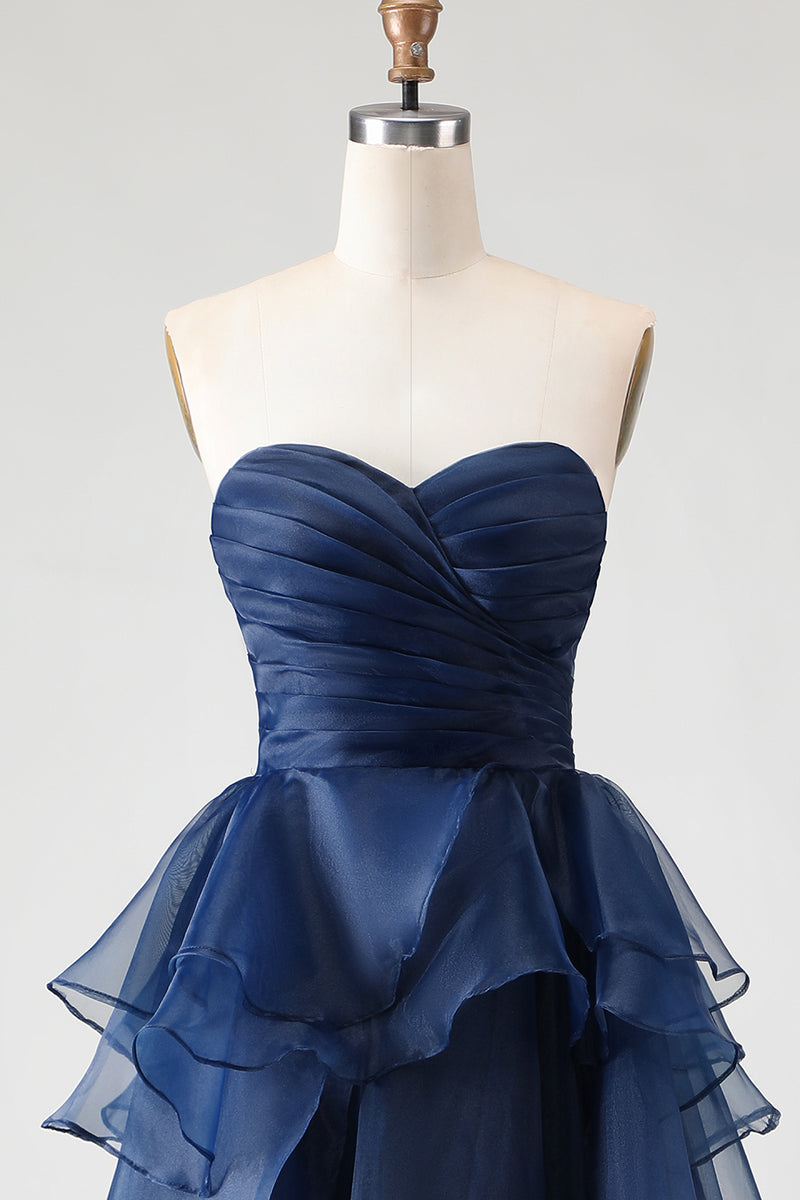 Laden Sie das Bild in den Galerie-Viewer, A Linie Herzausschnitt Marineblaues Ballkleid mit Rüschen und Schlitz