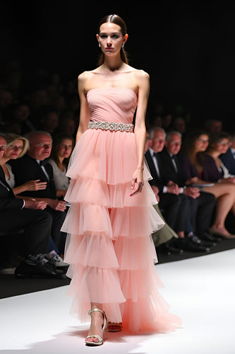 A Linie Blush Trägerloses Ballkleid mit Rüschen